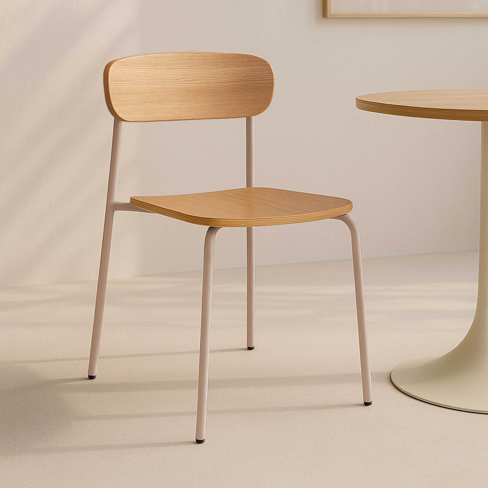 Lot de 2 chaises de restaurant en métal et bois