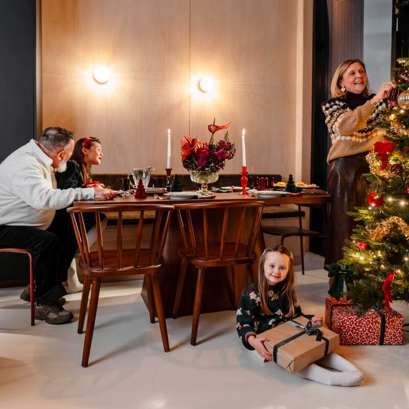 Chaises de restaurant en bois d'orme ajourées - Lot de 2 (5/7)