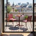 Table de terrasse de restaurant bistrot ronde inclinable en métal avec pied encastrable 70x70 cm et 2 chaises