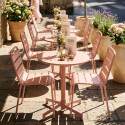 Table de terrasse de restaurant bistrot ronde inclinable en métal avec pied encastrable 70x70 cm et 2 chaises