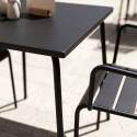 Table de terrasse bistrot carrée en métal 70x70 cm et 2 chaises avec accoudoirs