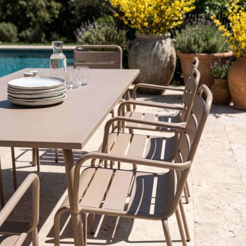 Table de terrasse en métal 180x90 cm et 8 chaises avec accoudoirs (2/7)