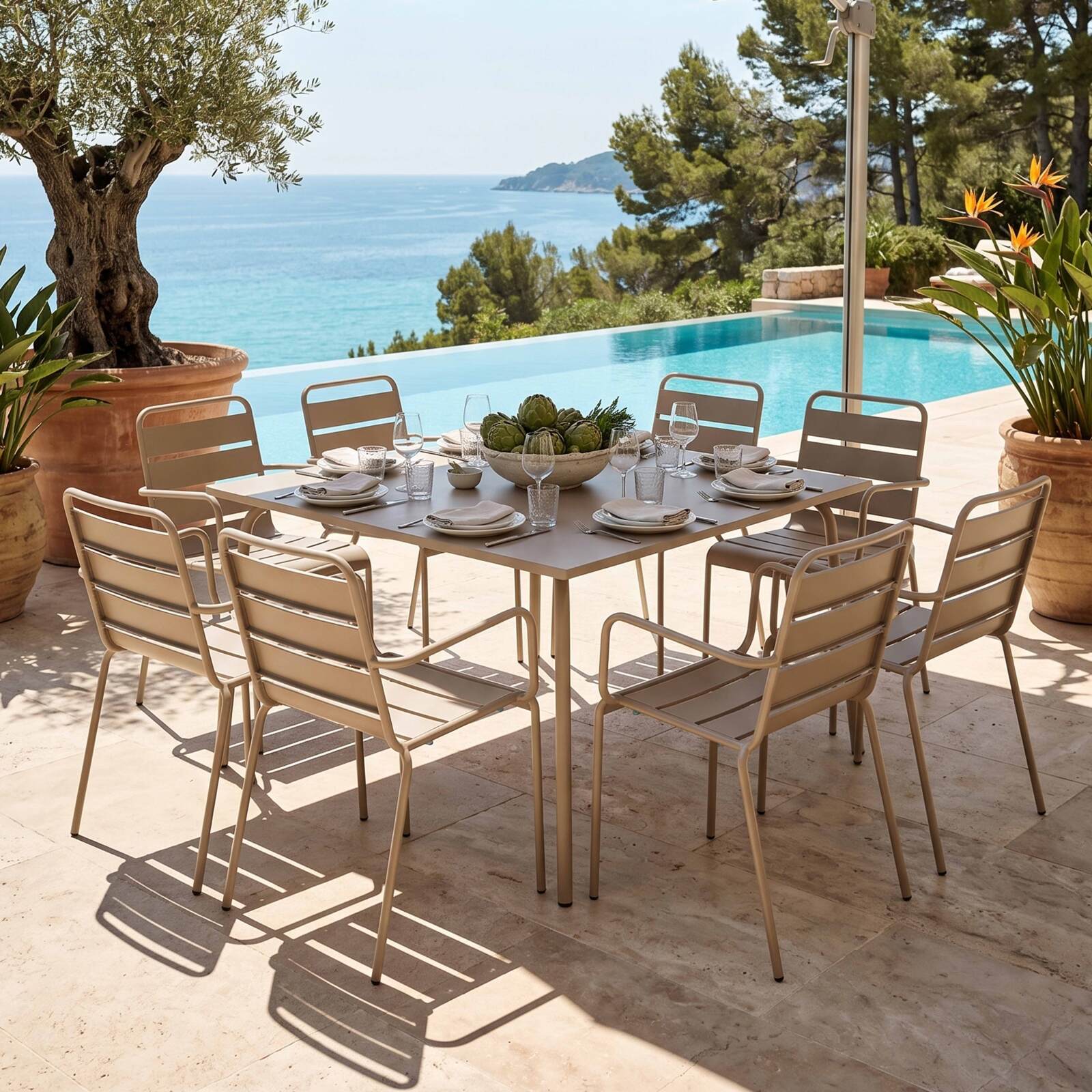 Table de terrasse carrée en métal 120x120 cm et 8 chaises avec accoudoirs
