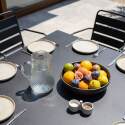 Table de terrasse carrée en métal 120x120 cm et 8 chaises avec accoudoirs