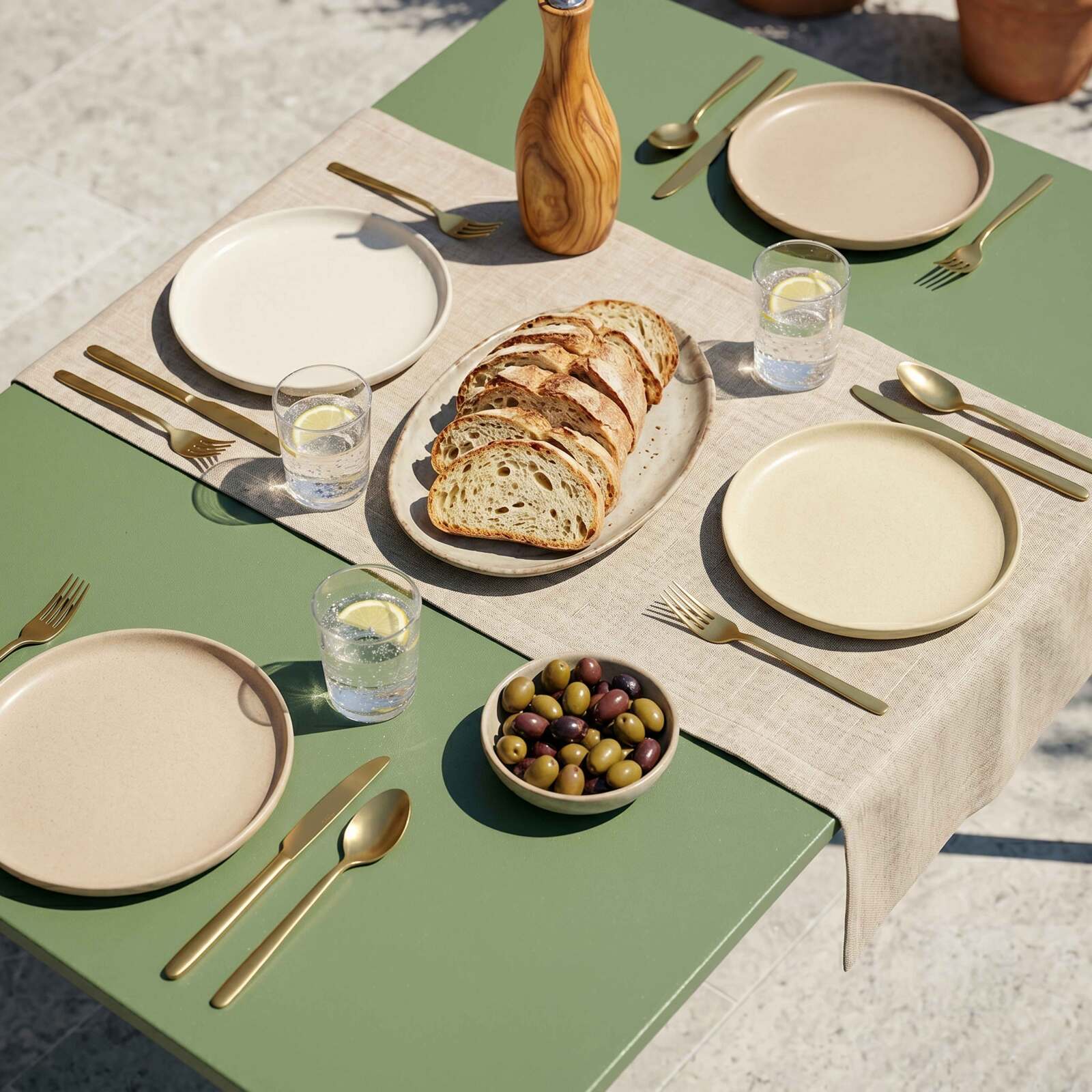 Table de restaurant en métal 6 personnes 120x70 cm