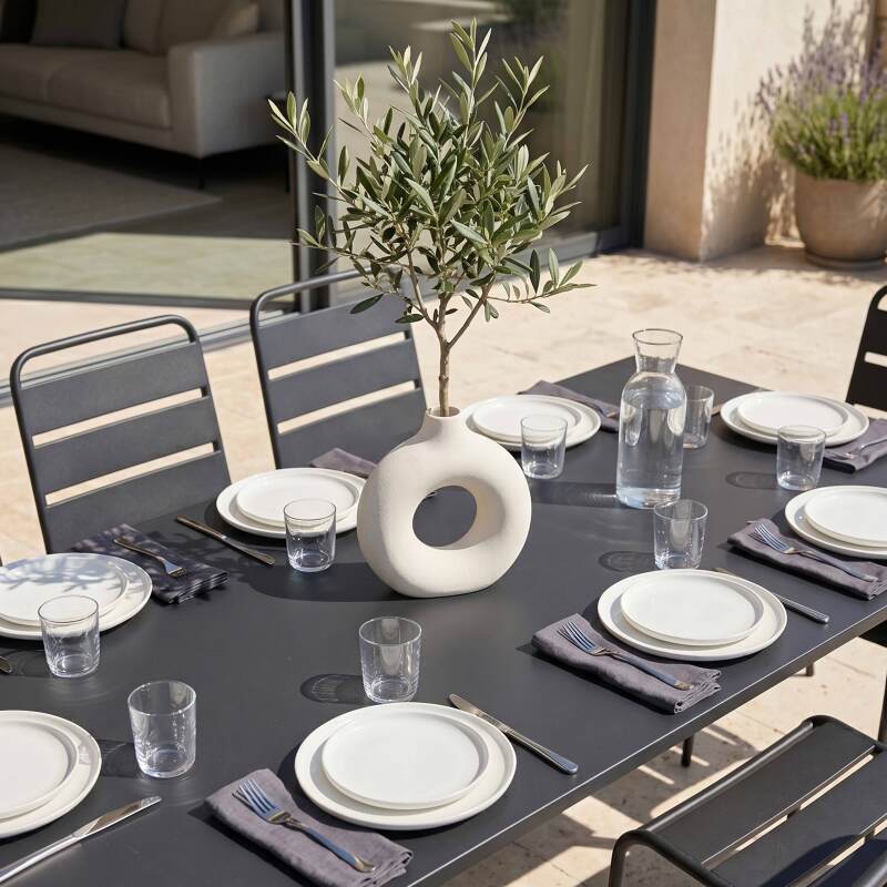 Ensemble table rectangulaire 180 cm et 8 chaises en métal (2/7)