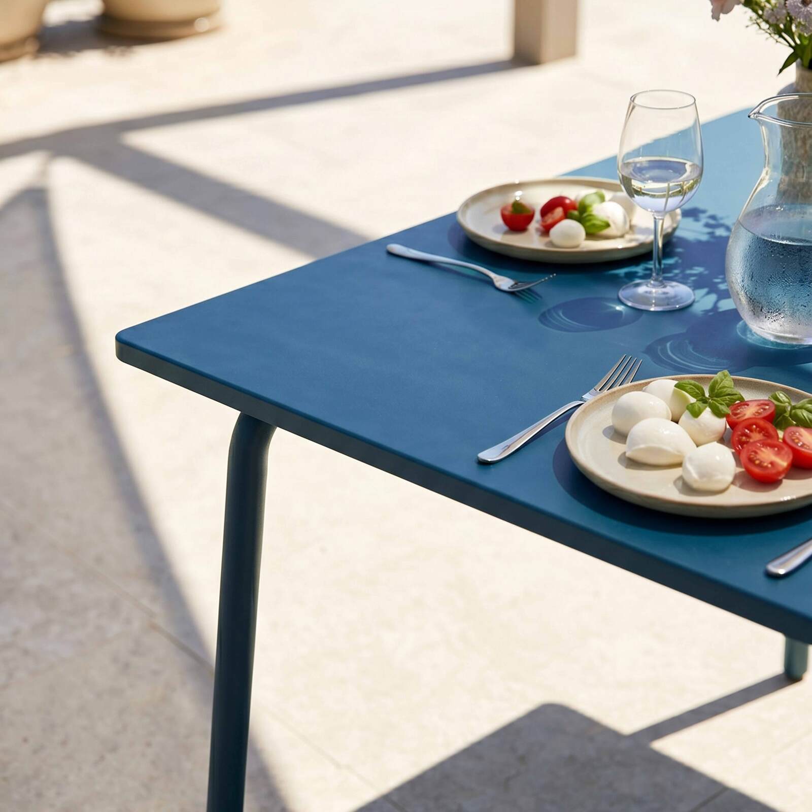 Table de restaurant carrée en métal 8 personnes 120x120 cm