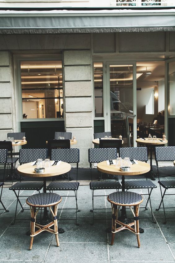 Chaise de terrasse pour les professionnels