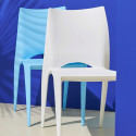 Chaise CHR en plastique
