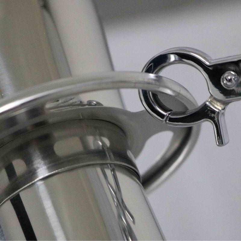 4 poteaux de guidage et 3 cordons noirs (2/6)