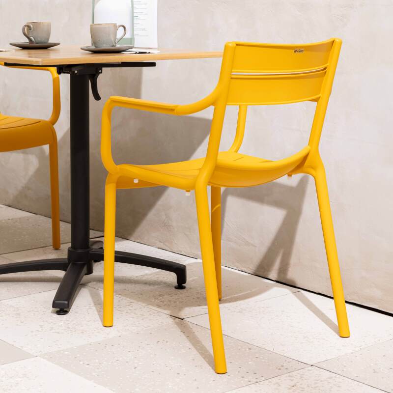 Chaises de terrasse en plastique avec accoudoirs - Lot de 4 (2/7)